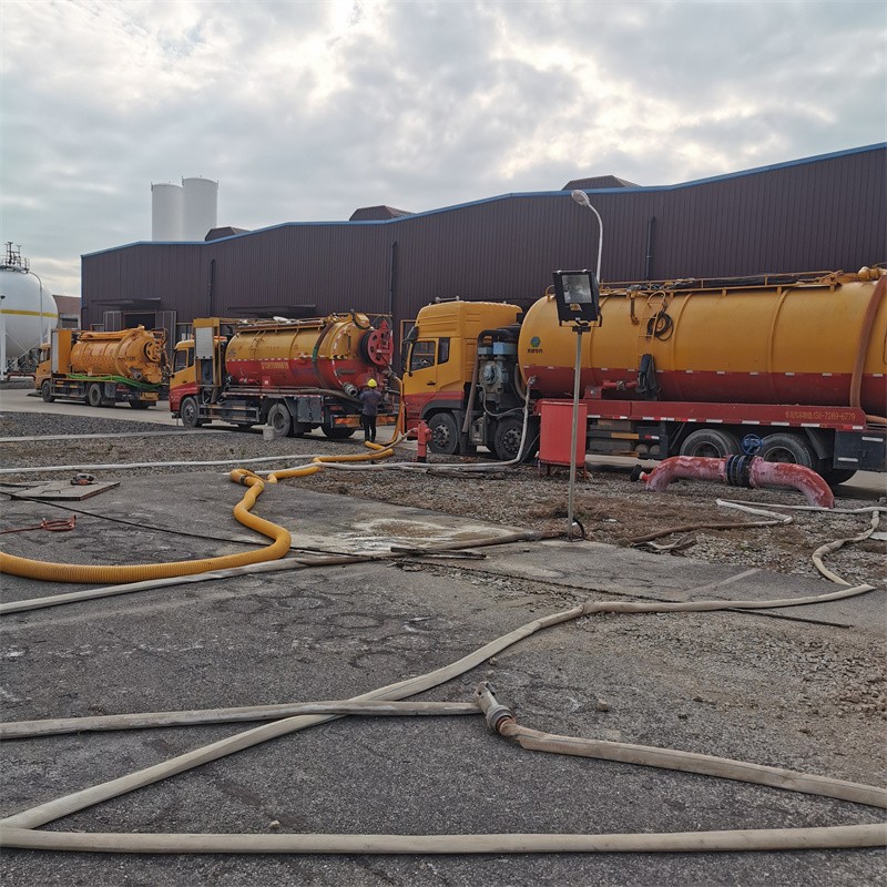 敦煌污水池清理